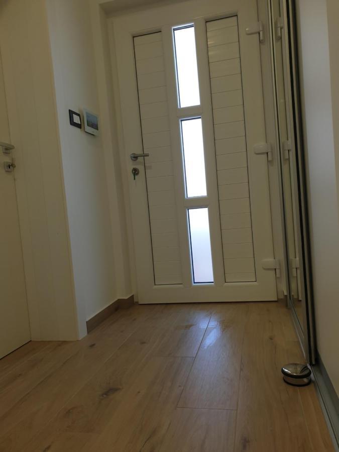 Eximius Apartment Пула Екстер'єр фото